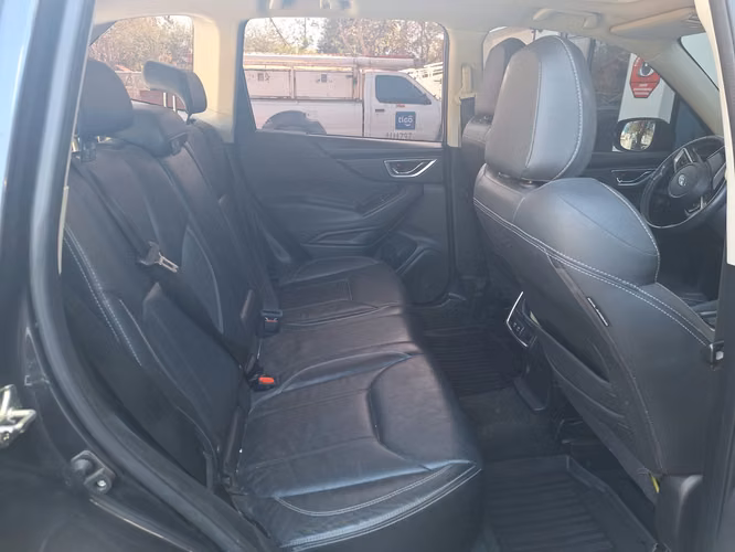 2019 Subaru Forester AWD Limited Trim – 84,000 km – $14,900 - Imagen 7