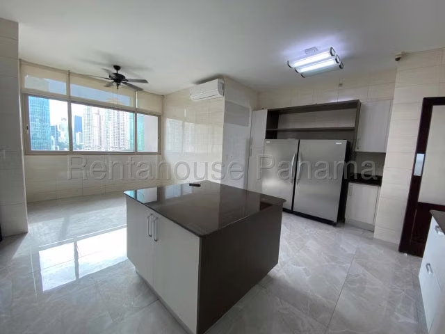 Venta PH Pacific Point JM
