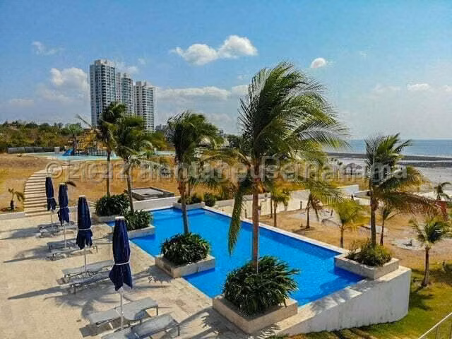 VENTA DE APARTAMENTO EN SAN CARLOS MCD25-6952