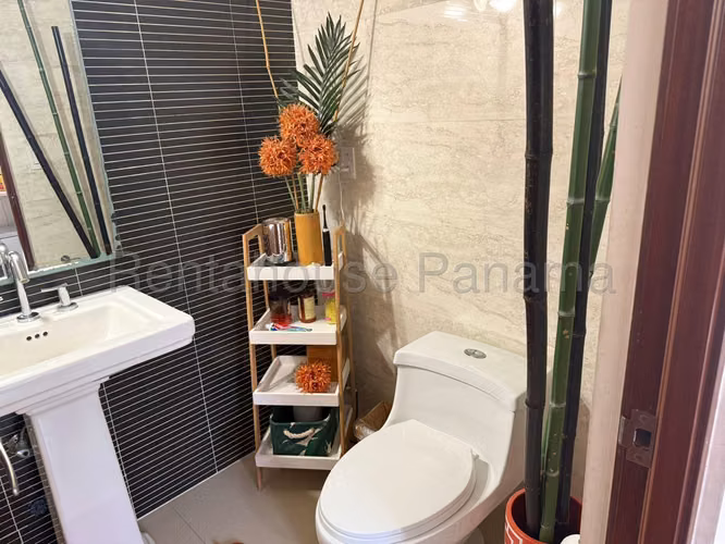 VENTA DE CASA EN RIVER VALLEY PANAMA PACIFICO HQ - Imagen 5