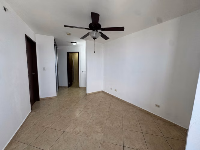 APARTAMENTO EN VENTA AV. BALBOA - 60 M²  - VISTA 180°
