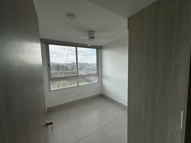 Hermoso Apartamento en Tumba Muerto! PH Greenwood! El Mejor Área Social de la Zona!