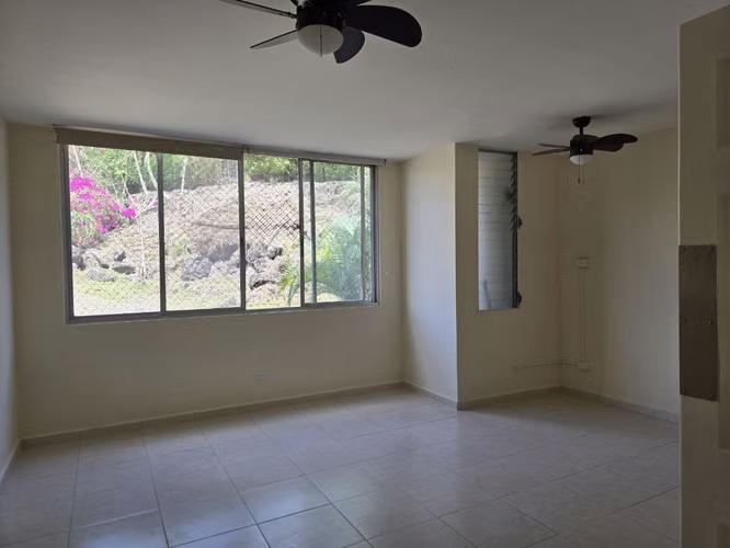 Nice and fresh rental apartment in PH Las Roccas