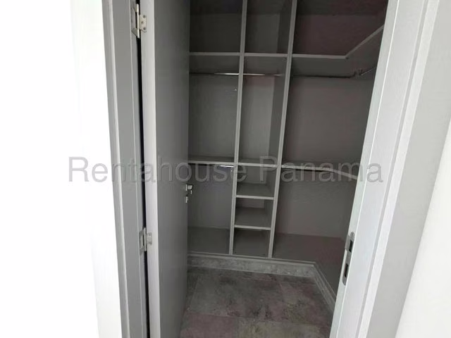 Venta PH Pacific Point JM