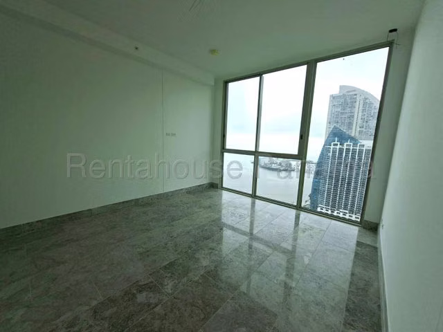 Venta PH Pacific Point JM