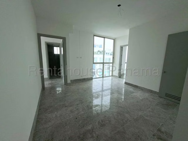 Venta PH Pacific Point JM