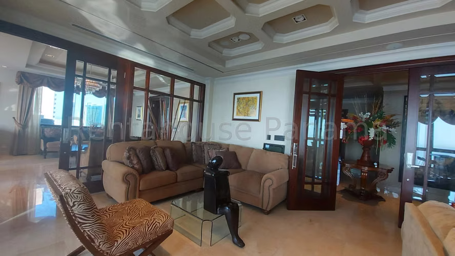 Apartamento en Alquiler en Costa del Este JG
