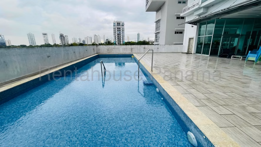 Venta de apartamento en Altos del Golf  AK