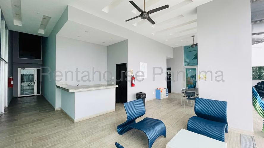 Venta de apartamento en Altos del Golf  AK