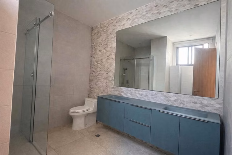 Venta Deluxe Residences
