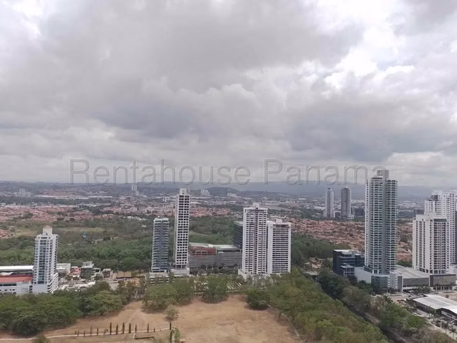 Se Vende Apartamento en Costa del Este VLU26-6780