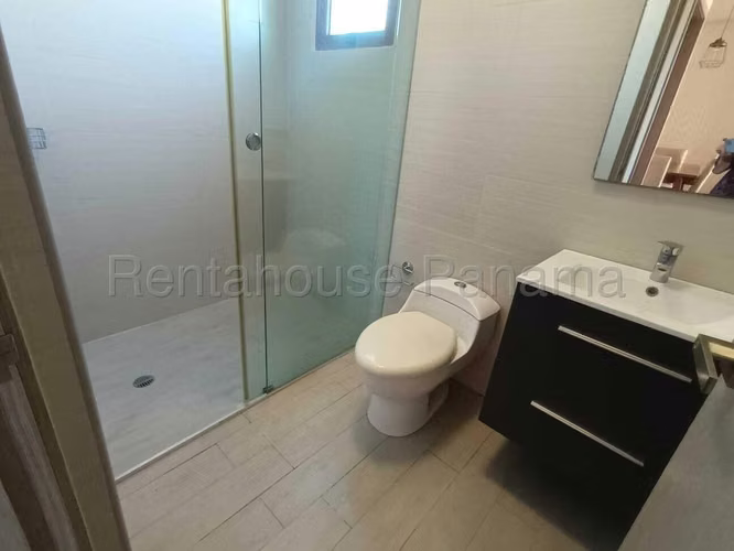 Se Vende Apartamento en Costa Sur VLU26-6800