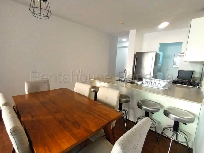 Se Vende Apartamento en Costa Sur LA26-6800