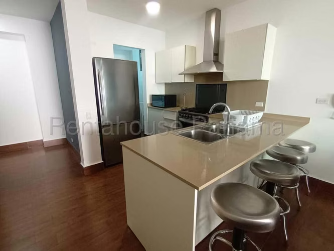 Se Vende Apartamento en Costa Sur LA26-6800