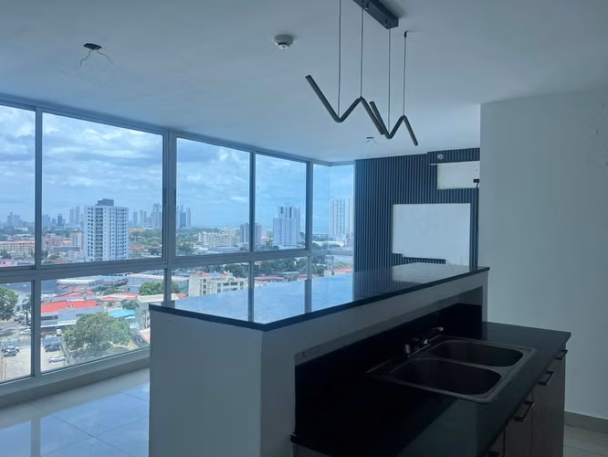 Banco Vende Apartamento en PH CORAL TOWER (dv) - Imagen 5