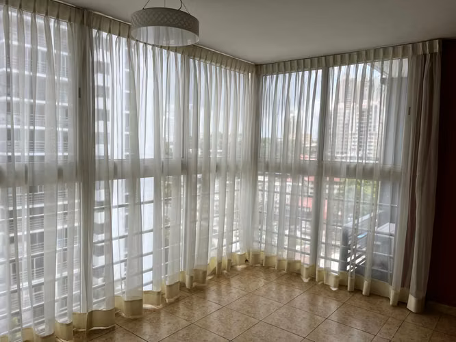 Banco Vende Apartamento en PH COSMOPOLITAN TOWER (dv)