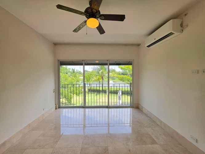 APARTAMENTO EN VENTA PH THE RESERVE TORRE NUEVA VISTA AL LAGO