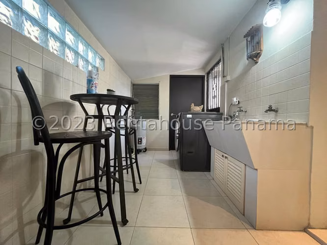 Venta de Casa en El Hato Pintado 25*9514Mfk