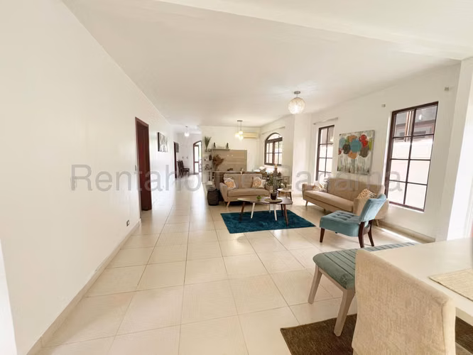 Casa Unifamiliar en Venta totalmente remodelada en Costa Sur 26*1287Mfk