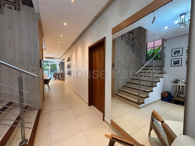 Casa En Venta En Costa Sur SYH - Imagen 5