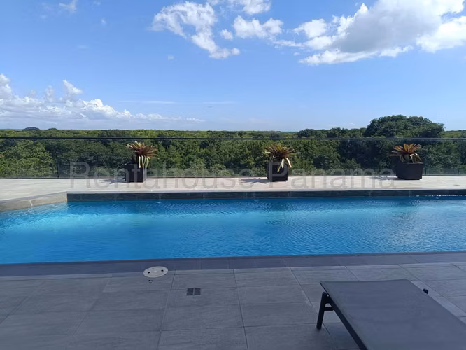 Venta de Lujoso Apartamento en Santa Maria 26*6107Mfk