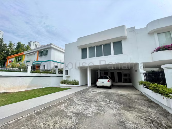 Casa En Venta En Obarrio SYH
