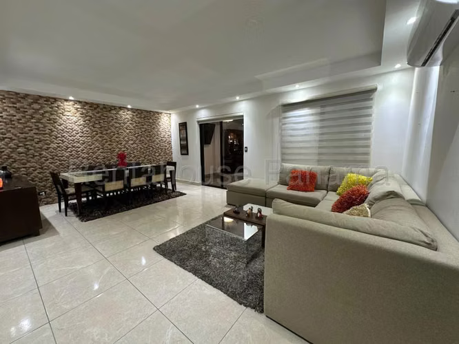 Casa en Venta en Versalles BDP