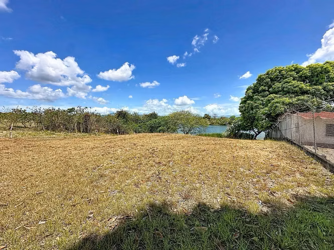 Venta de terreno en San Carlos – Lagomar | Vía La Ensenada