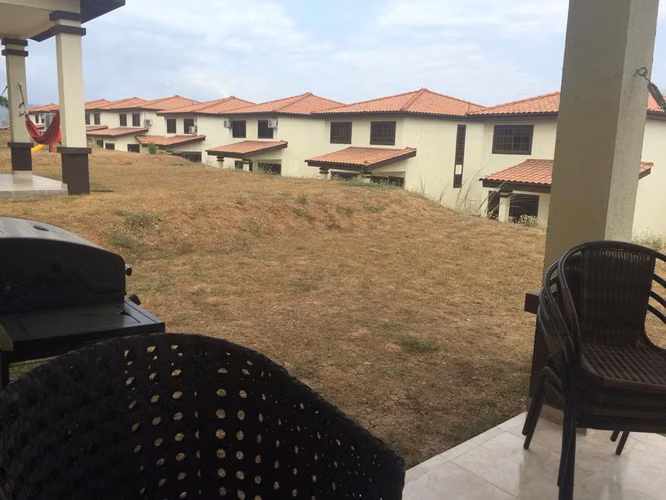 SE VENDE CASA LAS CUMBRES MIRADOR DEL LAGO  3 HABITACIONES  - Imagen 3