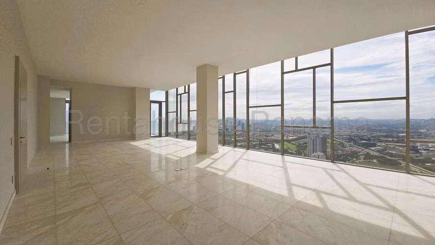Venta de Penthouse en Santa María Golf Country Club   AK