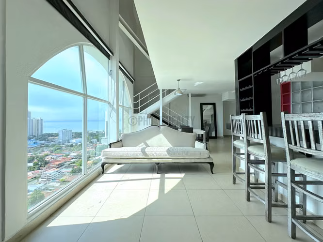 Loft for sale in San Francisco
