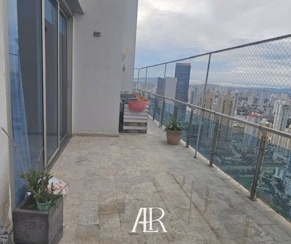 Alquilo  apartamento con vista al mar en Punta Pacifica