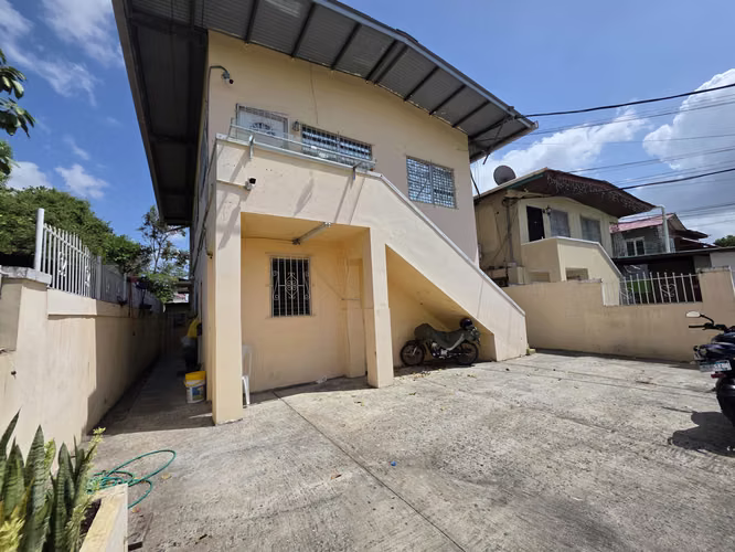 Casa en venta en Parque Lefevre | Propiedad de inversión con ingresos