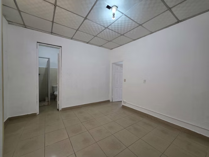 Casa en venta en Parque Lefevre | Propiedad de inversión con ingresos