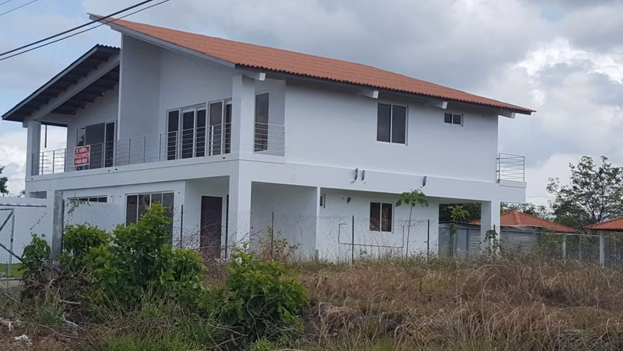 Casa con 500 m² de terreno, 3 recámaras en alquiler en Nueva Gorgona