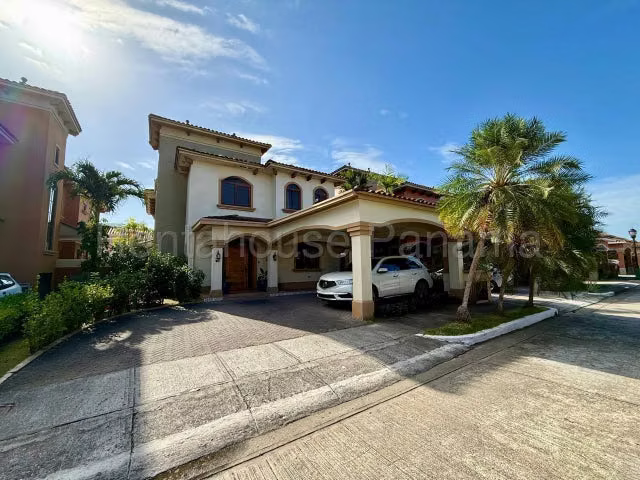 House for rent in Costa Sur