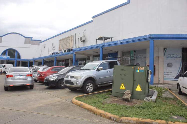 DEPÓSITO EN ALQUILER - GALERIAS SAN CRISTOBAL