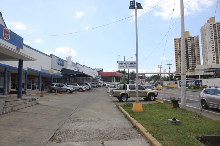 DEPÓSITO EN ALQUILER - GALERIAS SAN CRISTOBAL