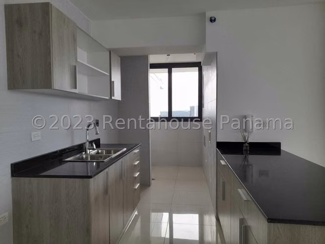 Se Vende Apartamento en El Carmen LA25-7433
