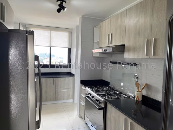 Se Vende Apartamento en El Cangrejo LA25-5859