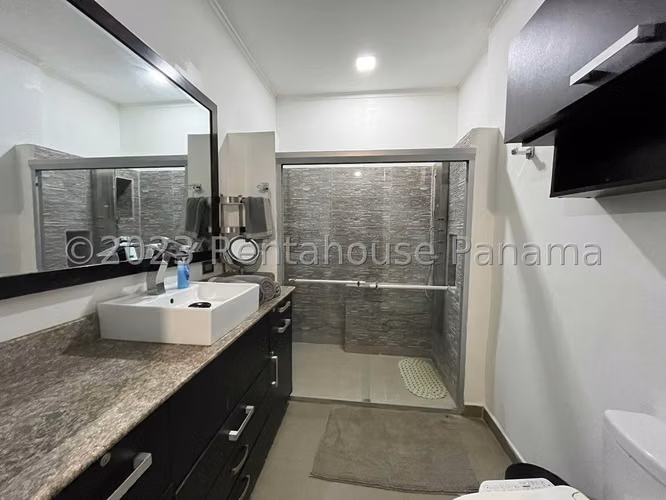 Se Vende Casa en Albrook MDV26-6841
