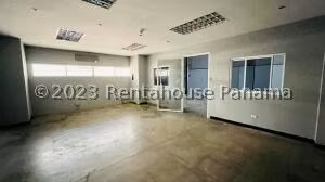 Venta de Galera con 700m2 en Tocumen 26-175SR