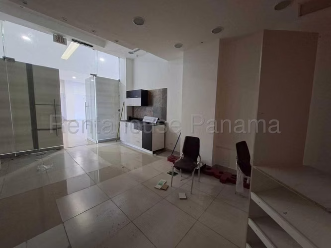 Local Comercial En Alquiler En WESTLAND MALL. ABS