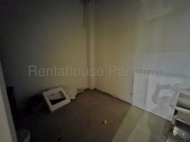 Local Comercial En Alquiler En WESTLAND MALL. ABS