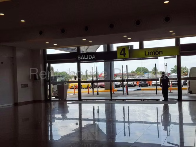 Local En Alquiler En Westland Mall ABS