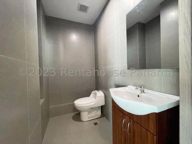 Venta PH Yacht Club JM