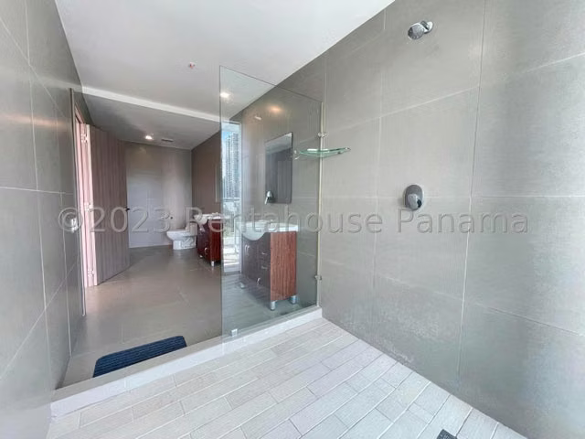 Venta PH Yacht Club JM