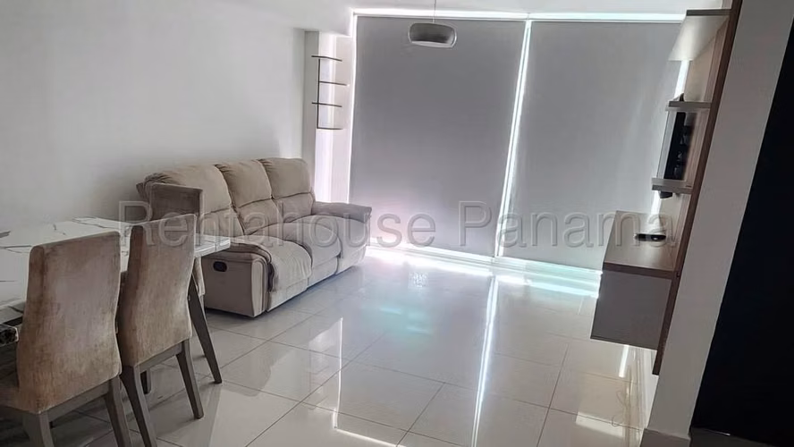 Se Alquila Apartamento en Carrasquilla VLU26-6824