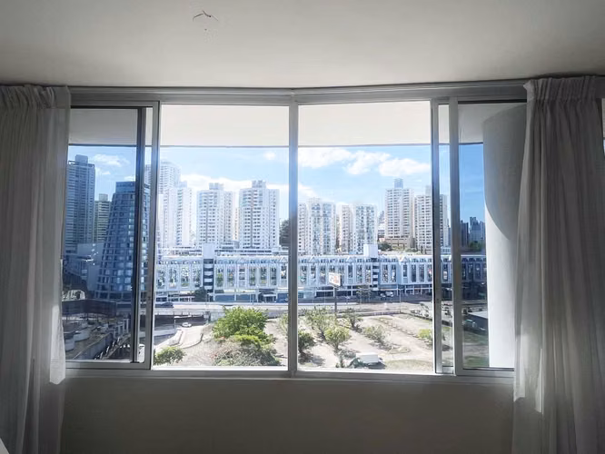 Apartamento 2 Hab | 3 Baños | Ph Siglo XXI-Ave. Juan Pablo II | Oasis en el centro de la ciudad. - Imagen 18