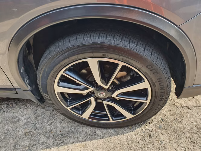 NISSAN X-TRAIL 2019